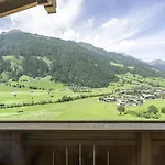 Neustift Near Stubai Lift ניוסטיפט אים סטובאיטל
